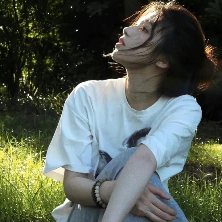 美女来了